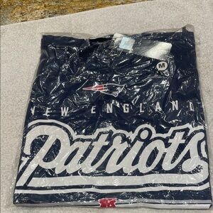 Team Apparel Navy New England Patriots Graphic Tee